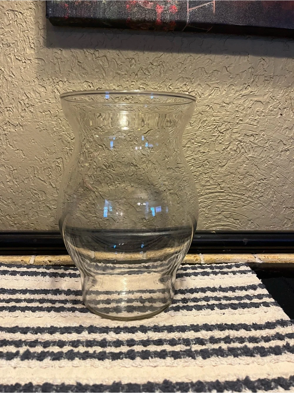 N/A glass vase